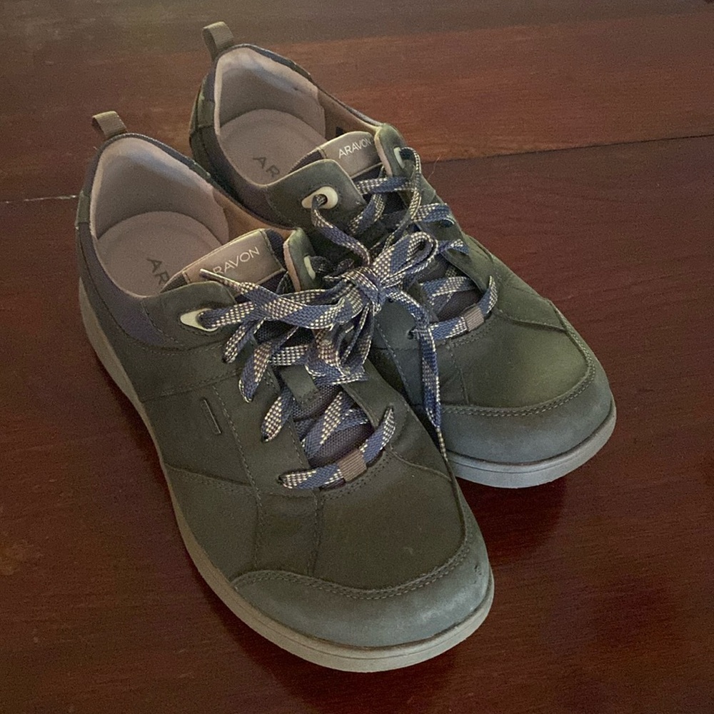 Aravon Sneakers New
